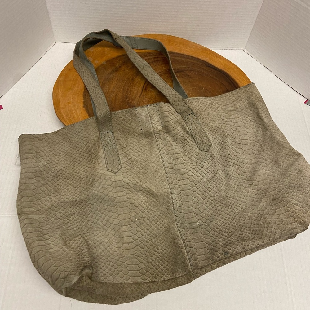 Chinese Laundry Snakeskin Molded Leather Tote bag
